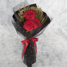 Load image into Gallery viewer, 3 Red Roses | Little Florist Dream