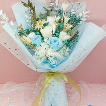 Load image into Gallery viewer, preserved flower bouquet